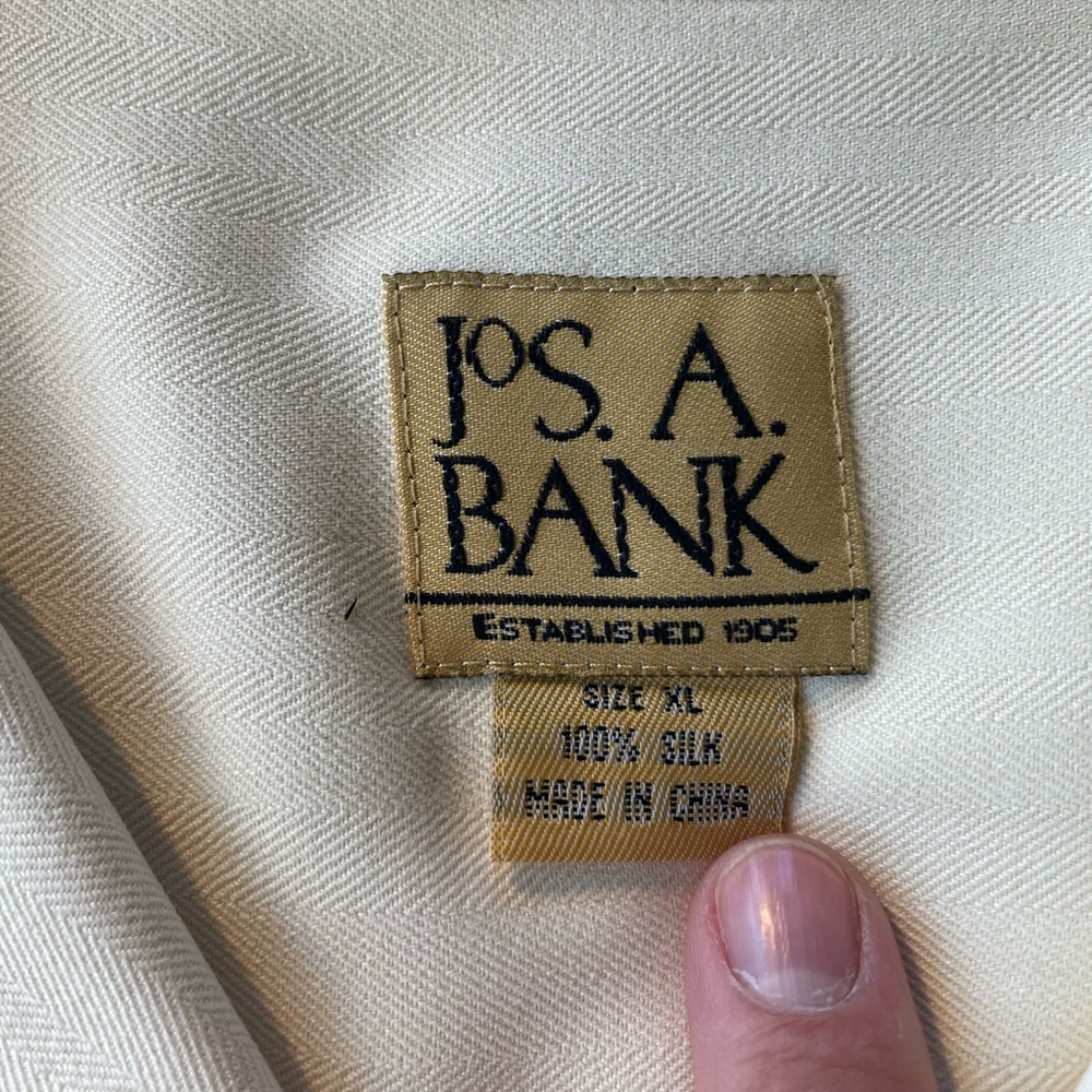 Jos A Bank 100% Silk Casual Button Down - Picture 2 of 3